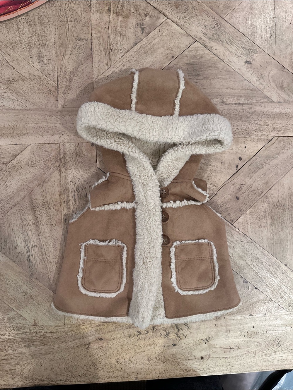 GAP Toddler Faux Shearling Hooded Vest in Camel and Cream